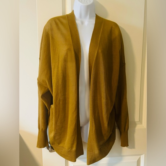 Express cardigan - Picture 1 of 8